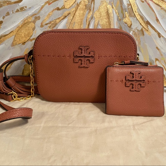 Tory Burch Handbags - Tory Burch McGraw Camera Bag with Wallet